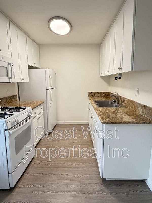 Foto del edificio - 391 Oak Ave