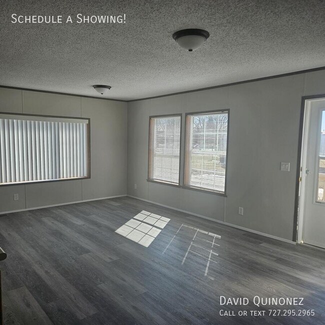 Foto del edificio - 2737 W Washington Center Rd