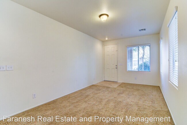 Foto del edificio - 4 br, 2.5 bath House - 10923 Paradise Rd