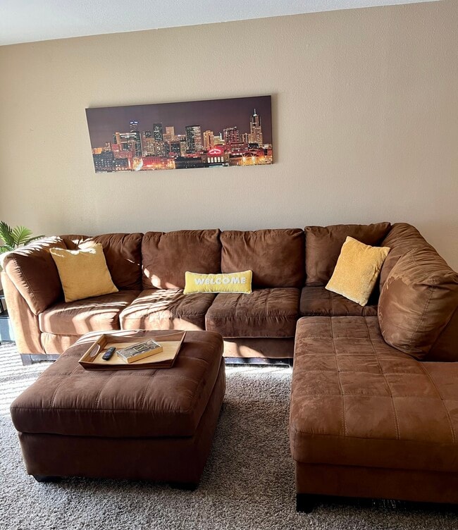 Building Photo - 430 Zang St