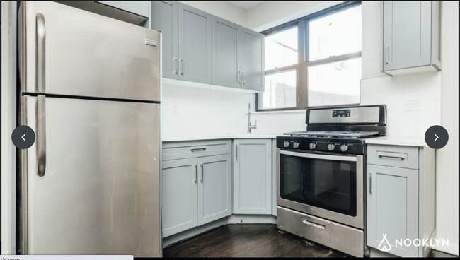 Building Photo - 1568 Sterling Plz