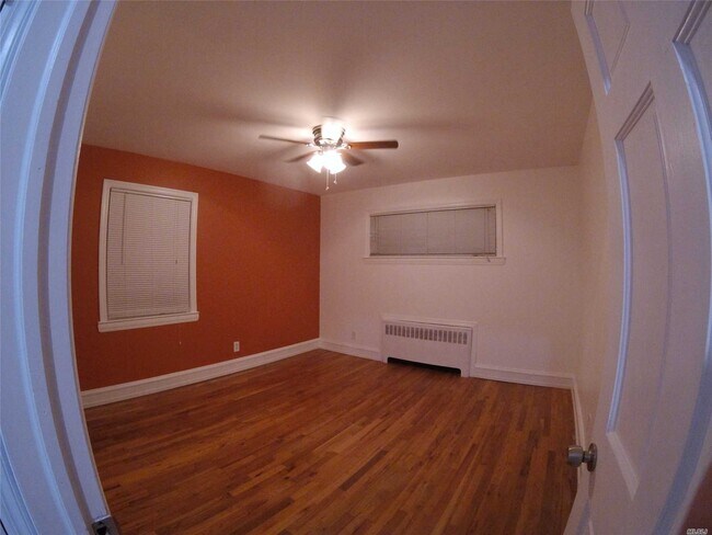 Building Photo - 325 Boundary Ave