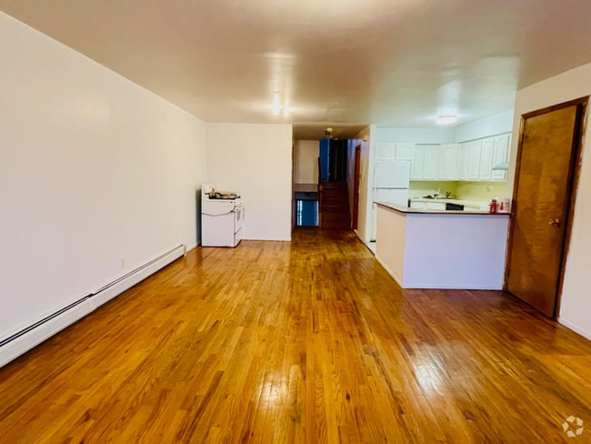 Building Photo - 73 27th Ave