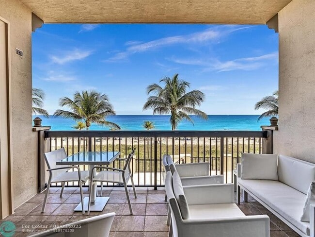 Building Photo - 4444 El Mar Dr
