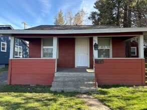 Building Photo - 741 N St