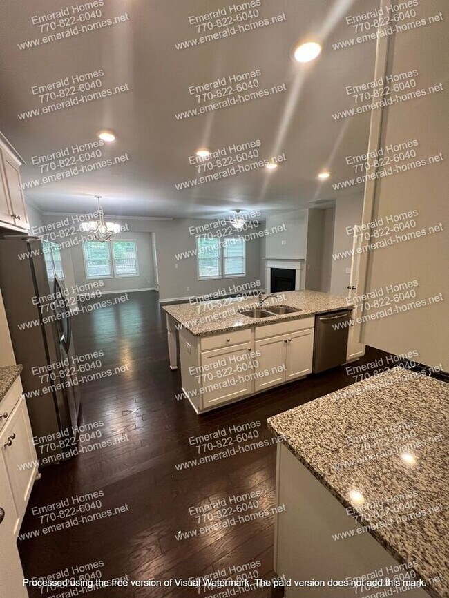 Foto del edificio - Beautiful 3 bedroom 2.5 townhome house in ...