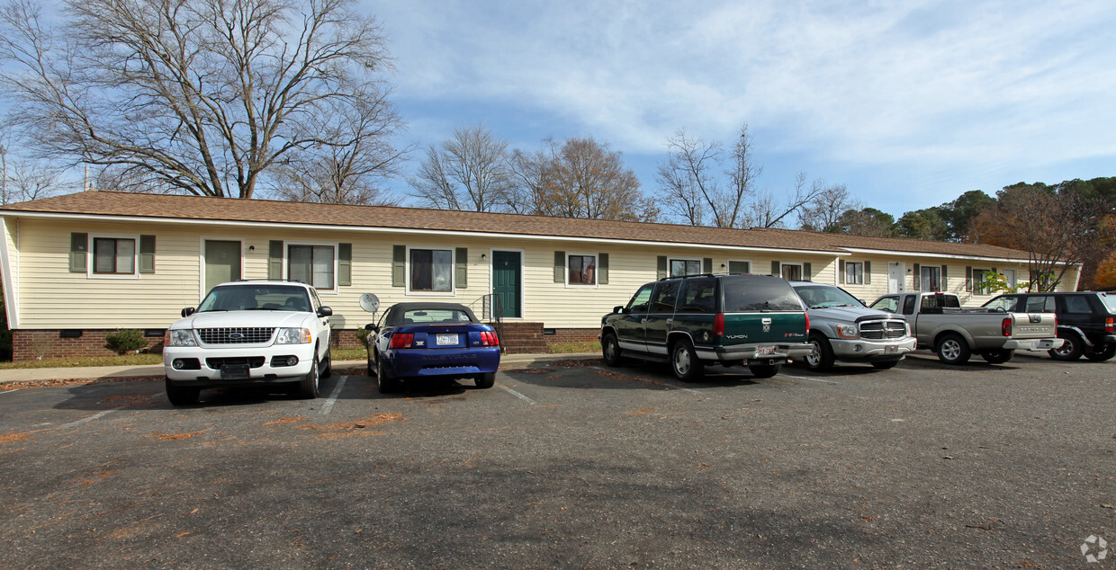 Building Photo - Willow Valley Apartments