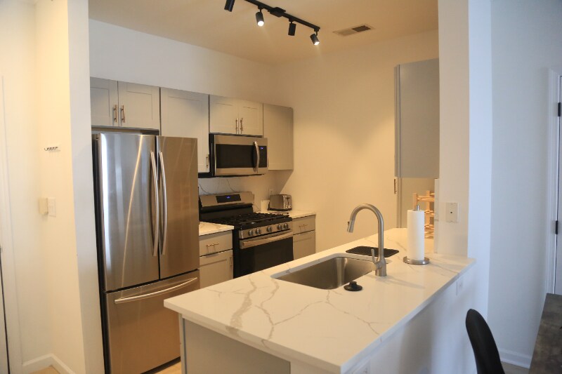 Foto principal - 12925 Centre Park Cir
