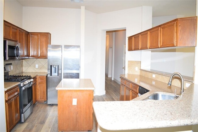 Foto del edificio - 3810 Newland Dr