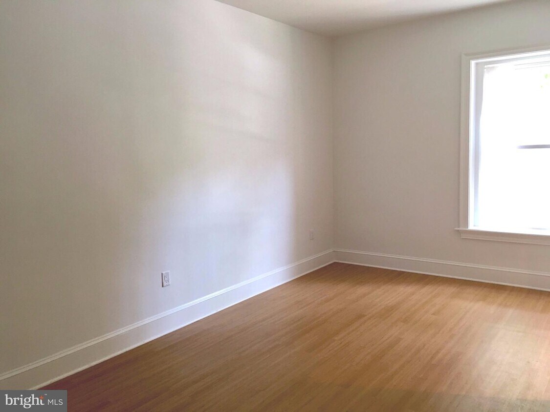 Foto principal - 1322 15th St NW
