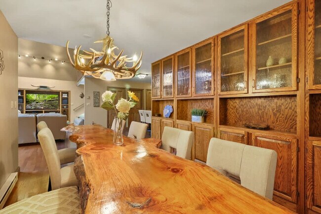 Foto del edificio - 364 Locust Ridge Rd