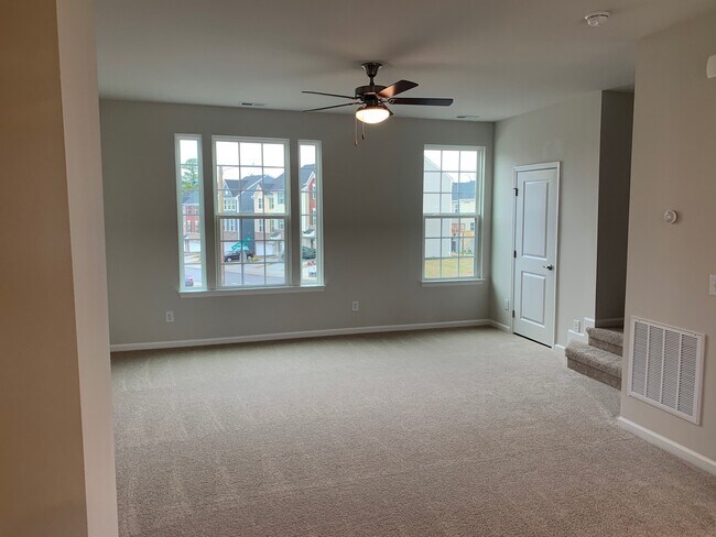 Foto del edificio - 252 Brier Summit Pl