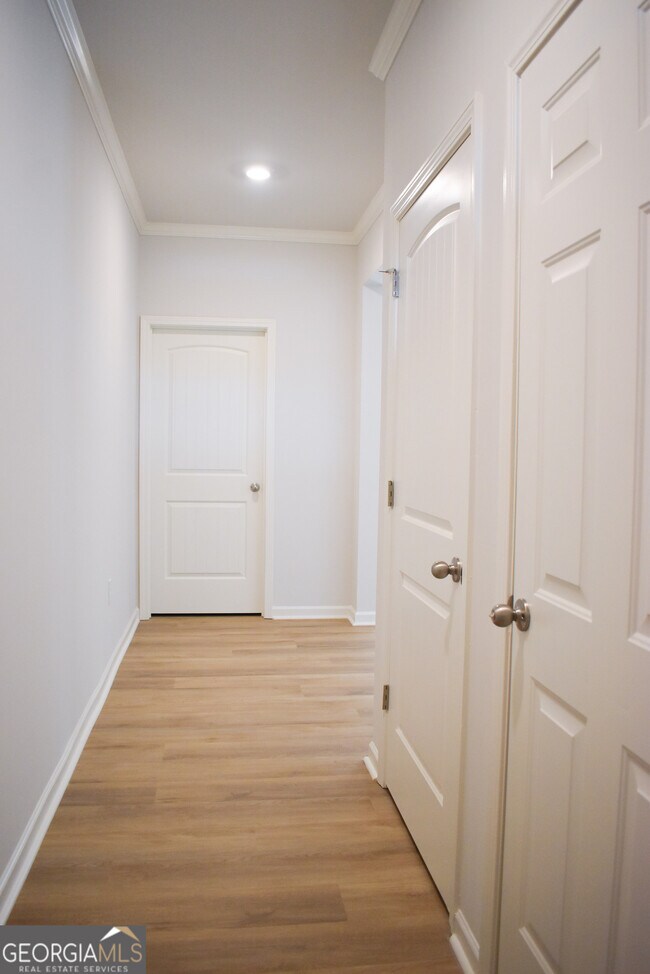 Building Photo - 6686 Corryton St