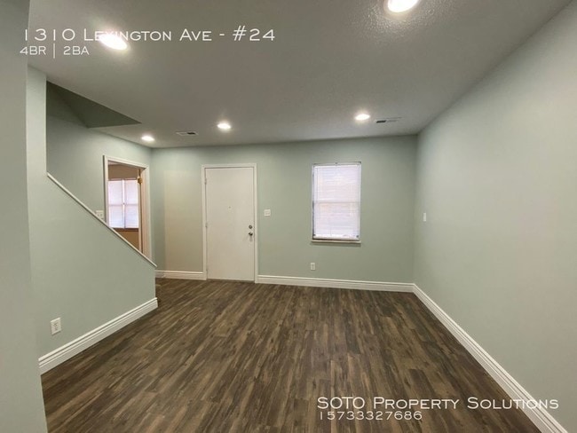Building Photo - 4BD/2BA Remodeled Condo off Lexington