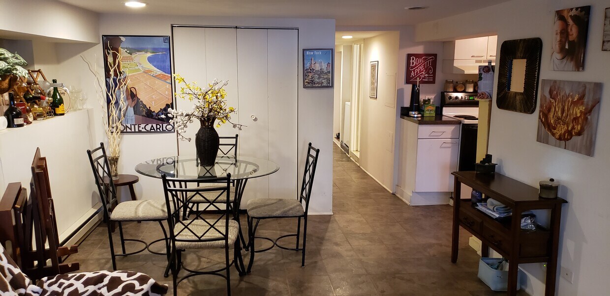 Foto principal - 3040 N Clybourn Ave