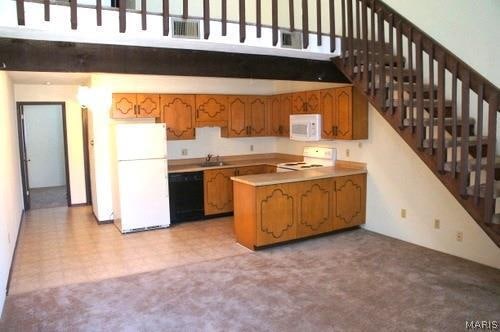 Building Photo - 810 White Oak Dr