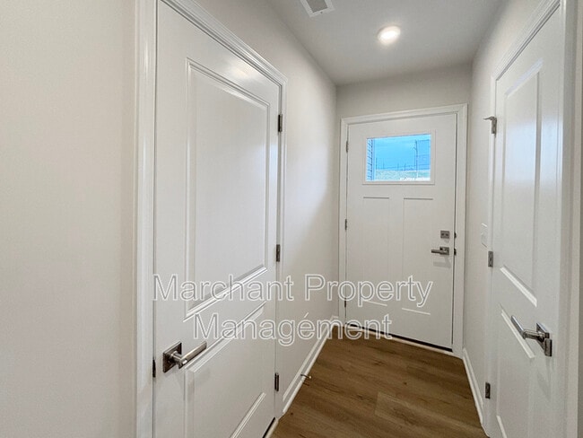 Building Photo - 305 Mancini Dr