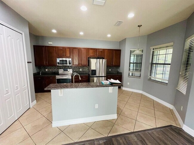Foto del edificio - 10802 Willow Ridge Loop