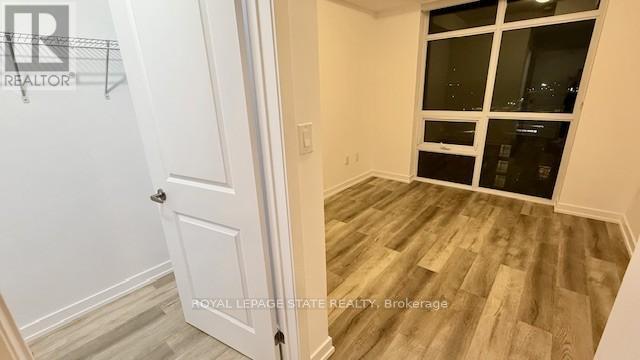 Photo du bâtiment - 470 Dundas St E