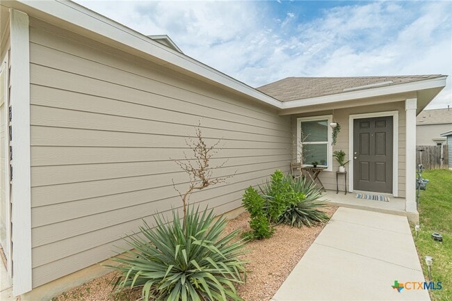 Building Photo - 5824 San Geronimo