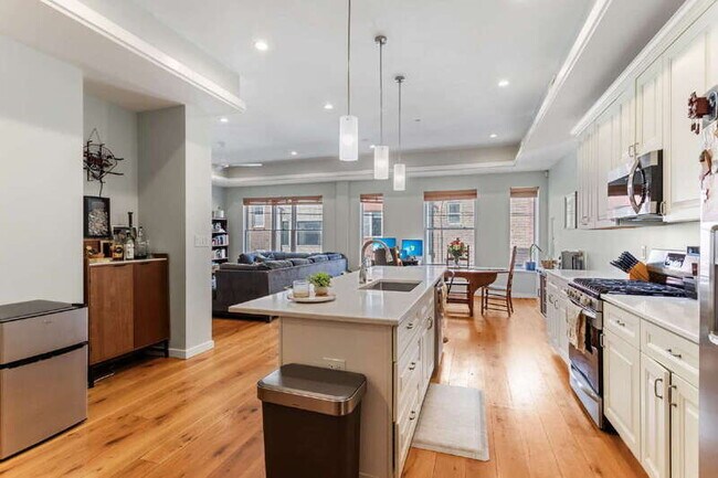 Foto del edificio - 1319 N 6th St