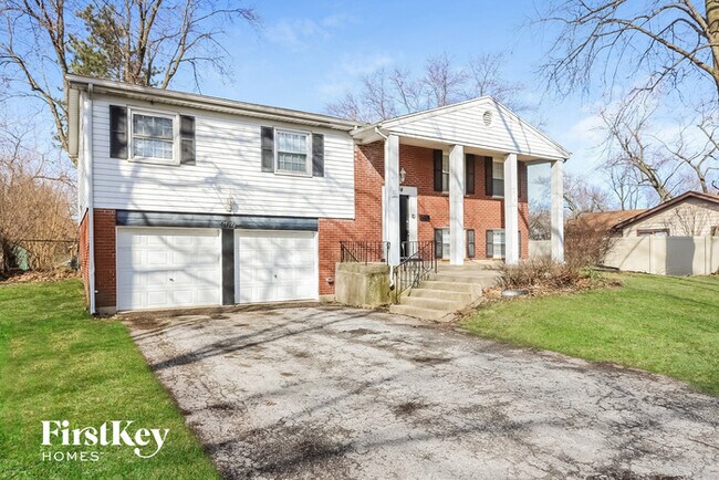 Foto del edificio - 904 Bowling Green Dr