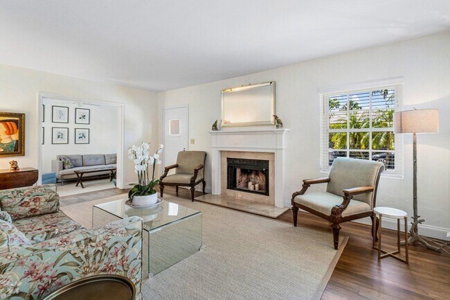 Foto del edificio - 1171 N Ocean Way