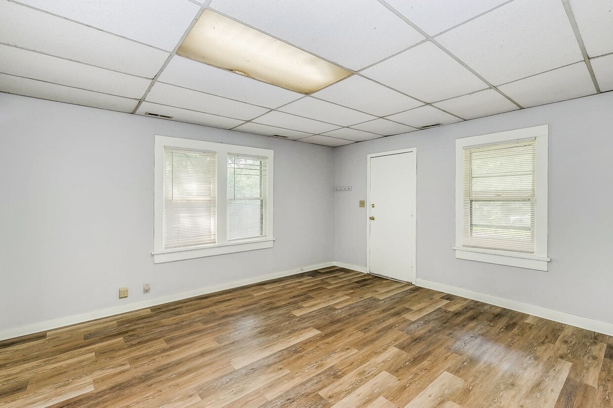 Primary Photo - 1 bedroom home