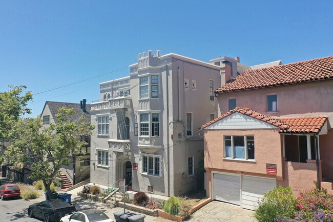 Building Photo - 2575 Le Conte Ave