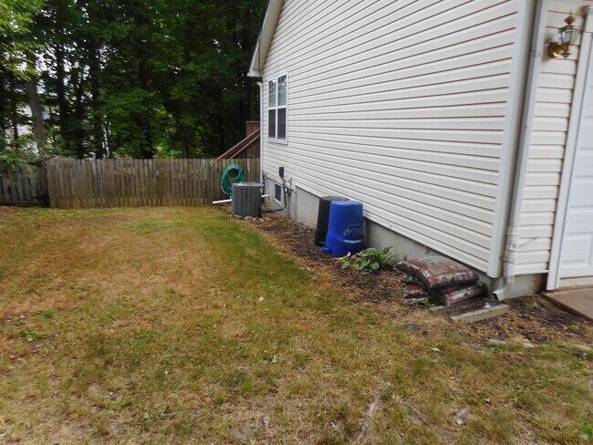 Building Photo - 504 Lighthouse Ct