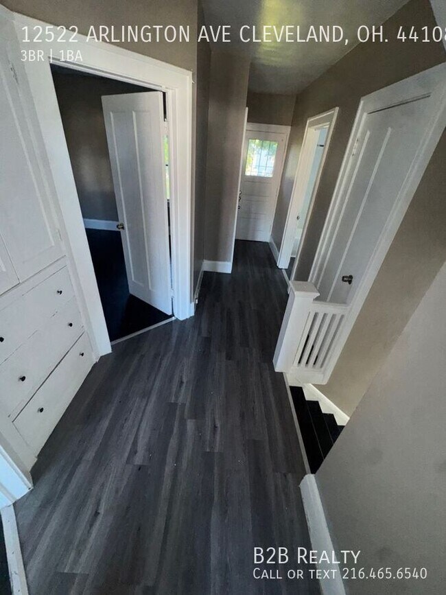 Building Photo - 12522 Arlington Ave