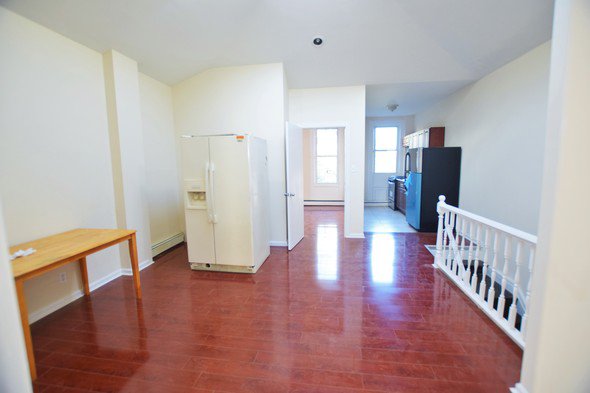 Foto principal - 23 Goodwin Pl