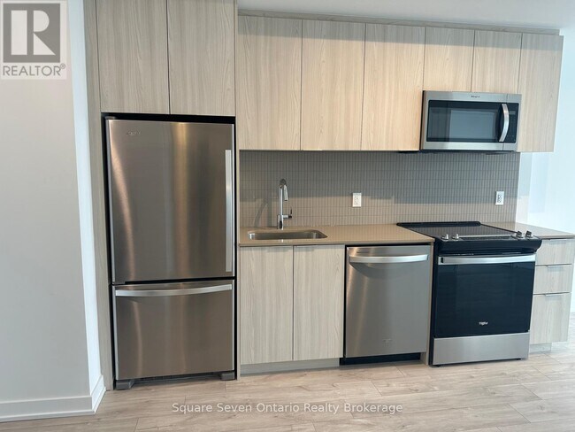 Photo du bâtiment - 770 Whitlock Ave