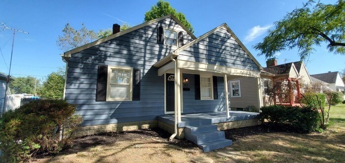 Primary Photo - 41 Rosemere Ave