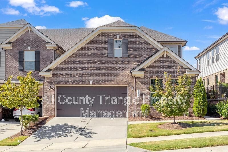 Photo - 728 Lampwick Ln