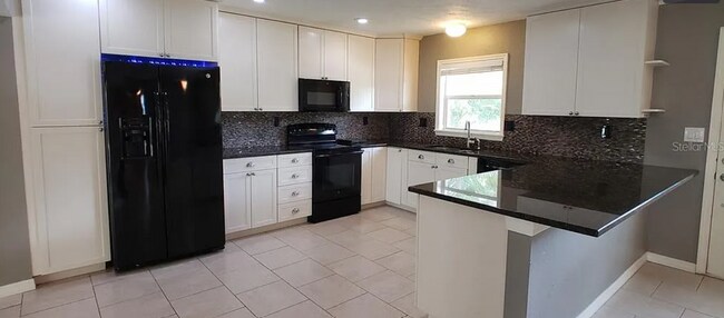 Building Photo - 7300 10th St N