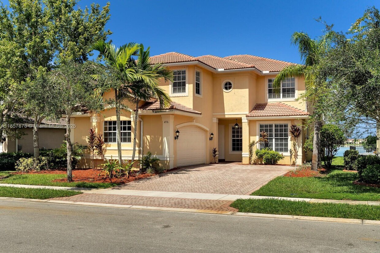 Foto principal - 4376 SW 179th Way