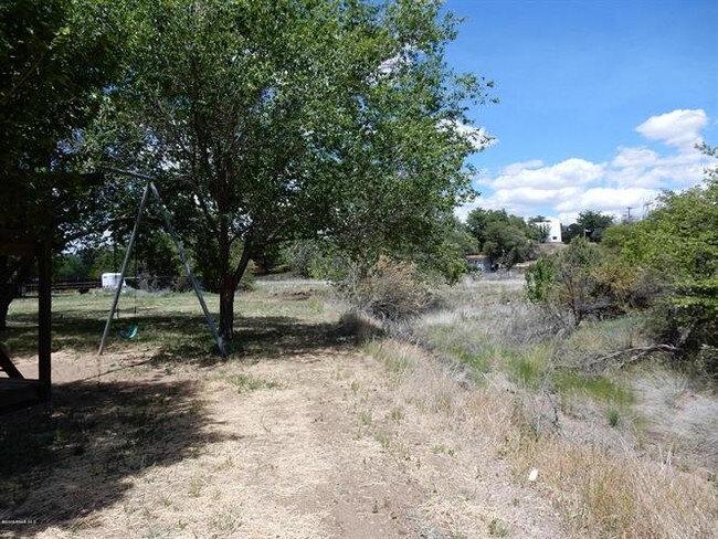Building Photo - 6527 N Williamson Valley Rd