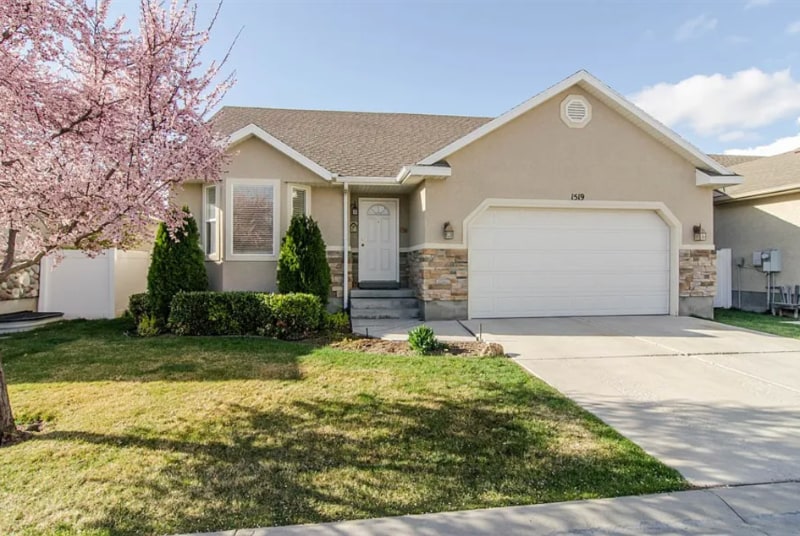Photo - 1519 W Turtle Dove Ln (West Jordan, UT)