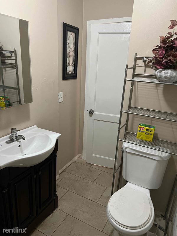 Foto del edificio - 3 br, 2 bath House - 541 W Woodlawn Ave