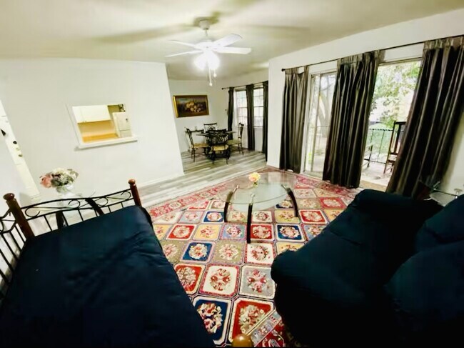 Foto del edificio - 7900 Westheimer Rd