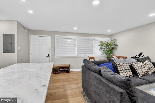 Building Photo - 3934 Stone Gate Dr