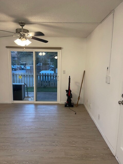 Foto del edificio - 140 Uwapo Rd