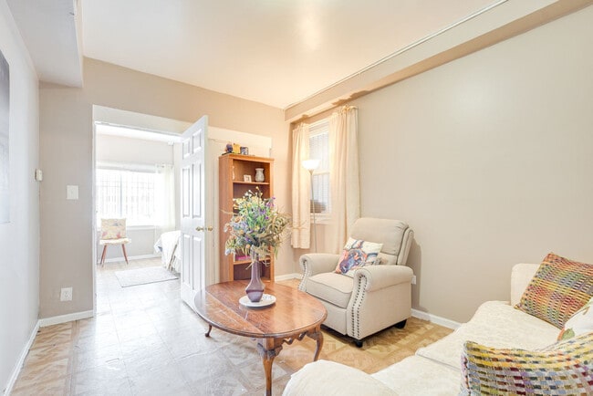 Building Photo - 3443 W Flournoy St