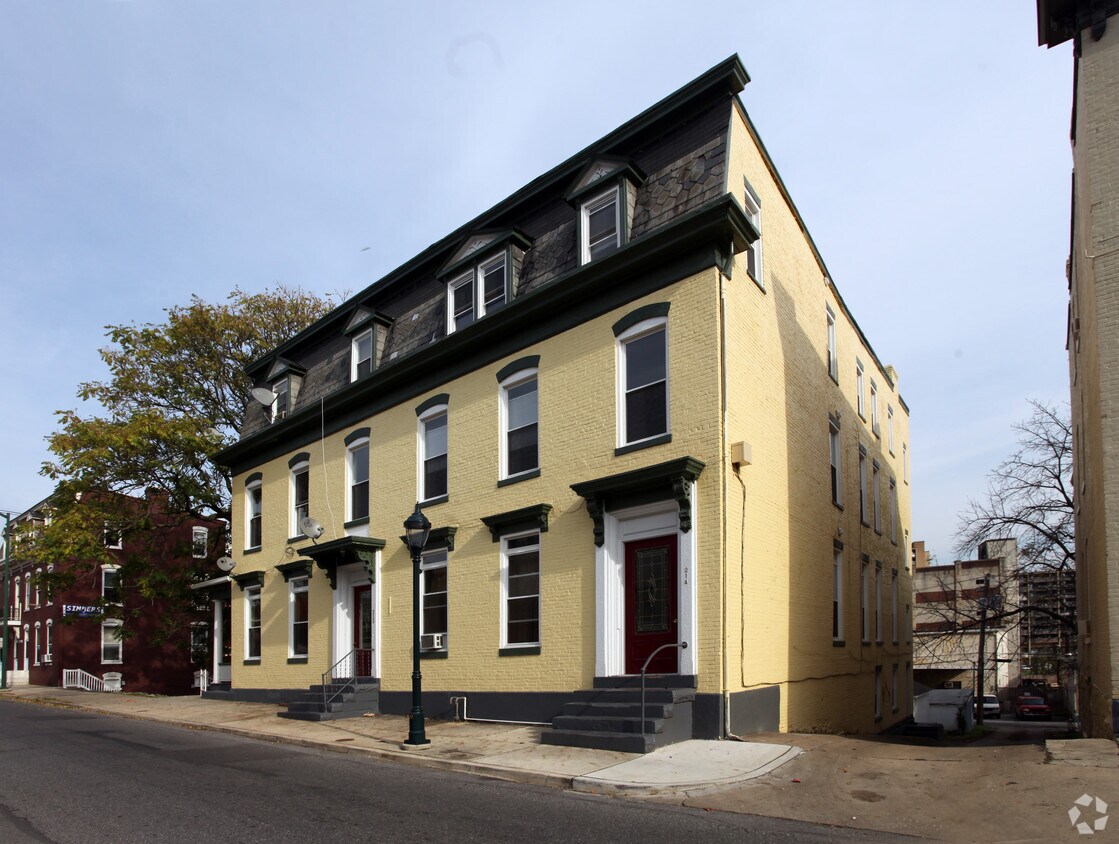 Foto principal - 212-214 Summit Ave
