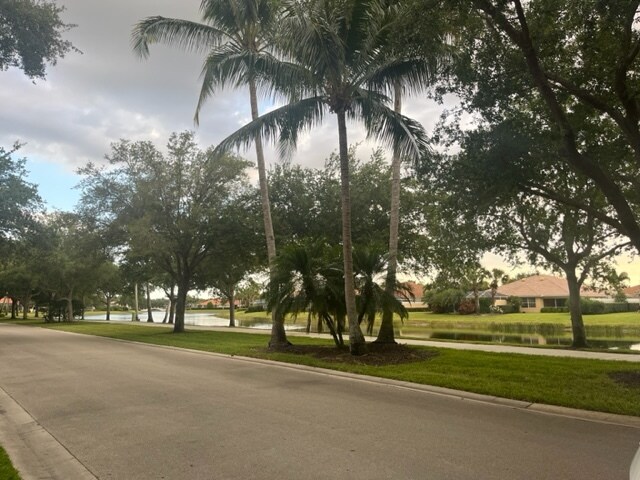 Vista del porche delantero - 3518 Zanzibar Way