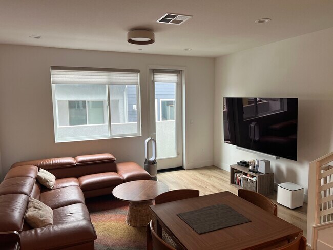 Photo - 105 Mabuhay Way House