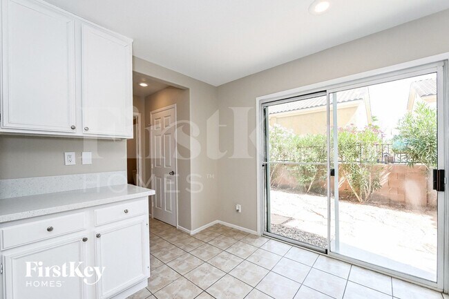 Building Photo - 530 Swiss Cottage Ave