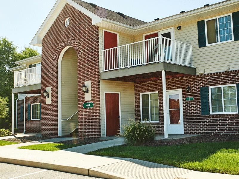 Primary Photo - East Main Apartments