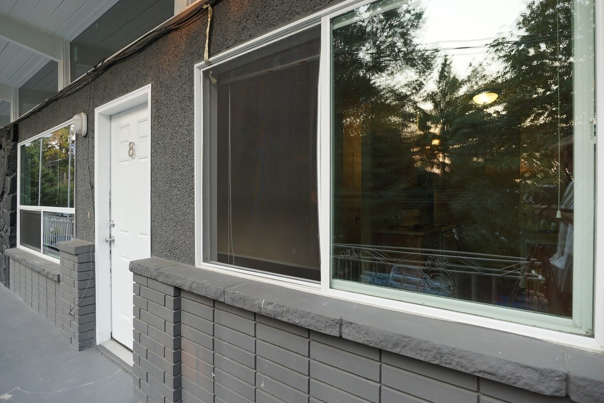 Foto del edificio - Spacious apartment near the Landing